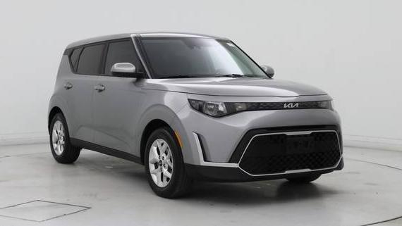 KIA SOUL 2023 KNDJ23AU4P7842889 image