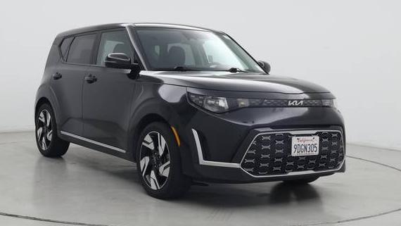 KIA SOUL 2023 KNDJ53AU0P7850088 image