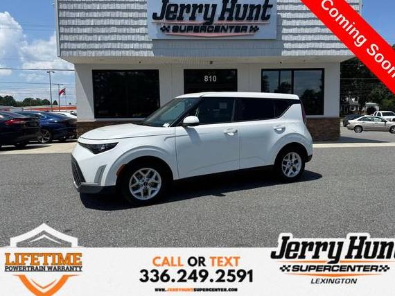 KIA SOUL 2023 KNDJ23AU8P7869531 image