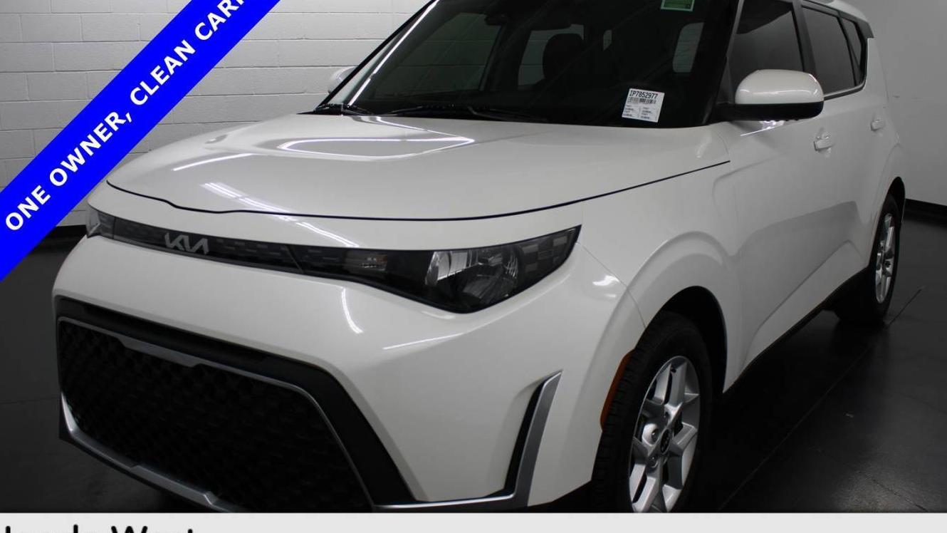 KIA SOUL 2023 KNDJ23AU7P7852977 image