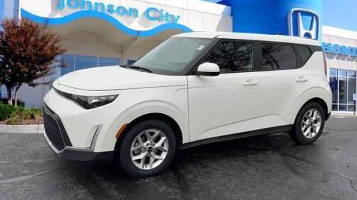 KIA SOUL 2023 KNDJ23AU2P7879617 image