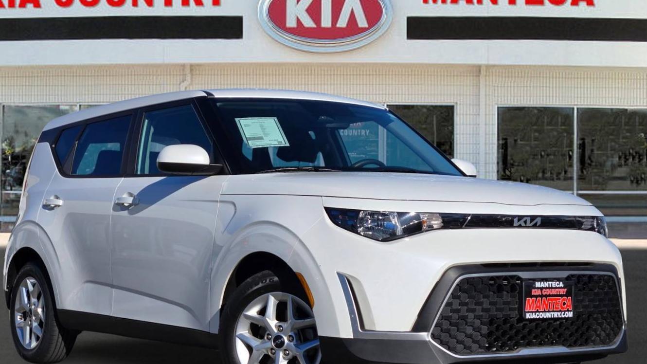 KIA SOUL 2023 KNDJ23AU5P7877523 image