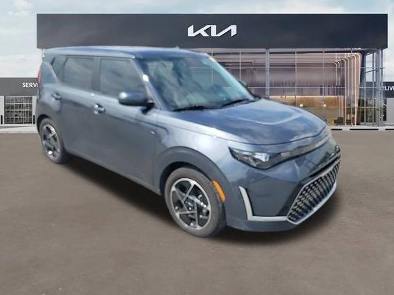 KIA SOUL 2023 KNDJ33AU0P7892539 image