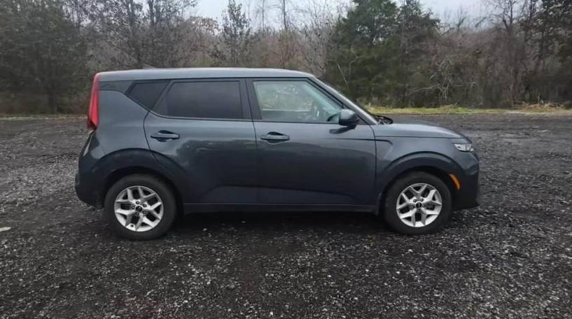 KIA SOUL 2018 KNDJN2A25J7589475 image