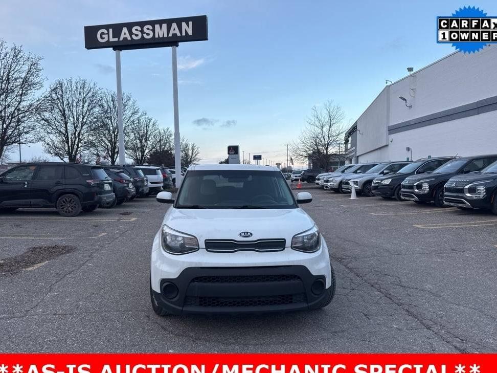 KIA SOUL 2018 KNDJN2A28J7905435 image