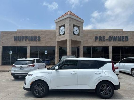 KIA SOUL 2021 KNDJ33AU1M7127027 image