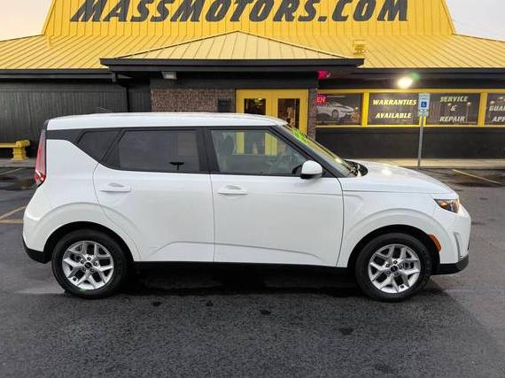 KIA SOUL 2024 KNDJ23AU3R7239693 image KIA SOUL 2024 KNDJ23AU3R7239693 image