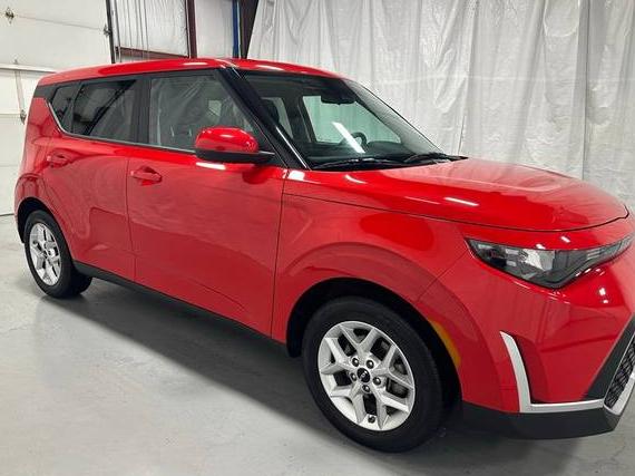 KIA SOUL 2024 KNDJ23AU2R7222755 image