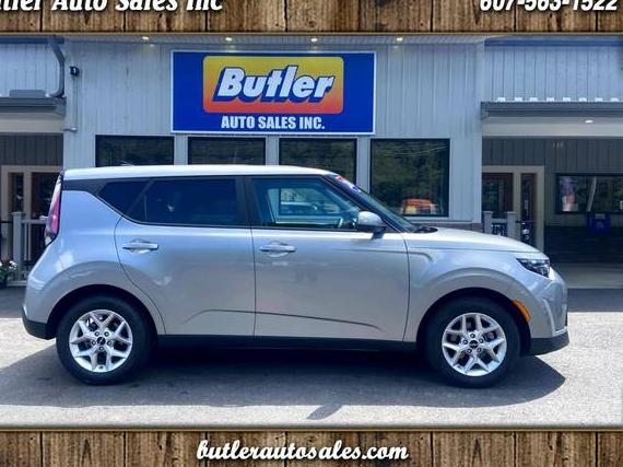 KIA SOUL 2024 KNDJ23AU7R7241480 image