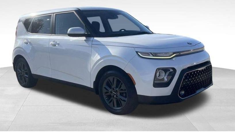 KIA SOUL 2020 KNDJ33AU3L7068996 image