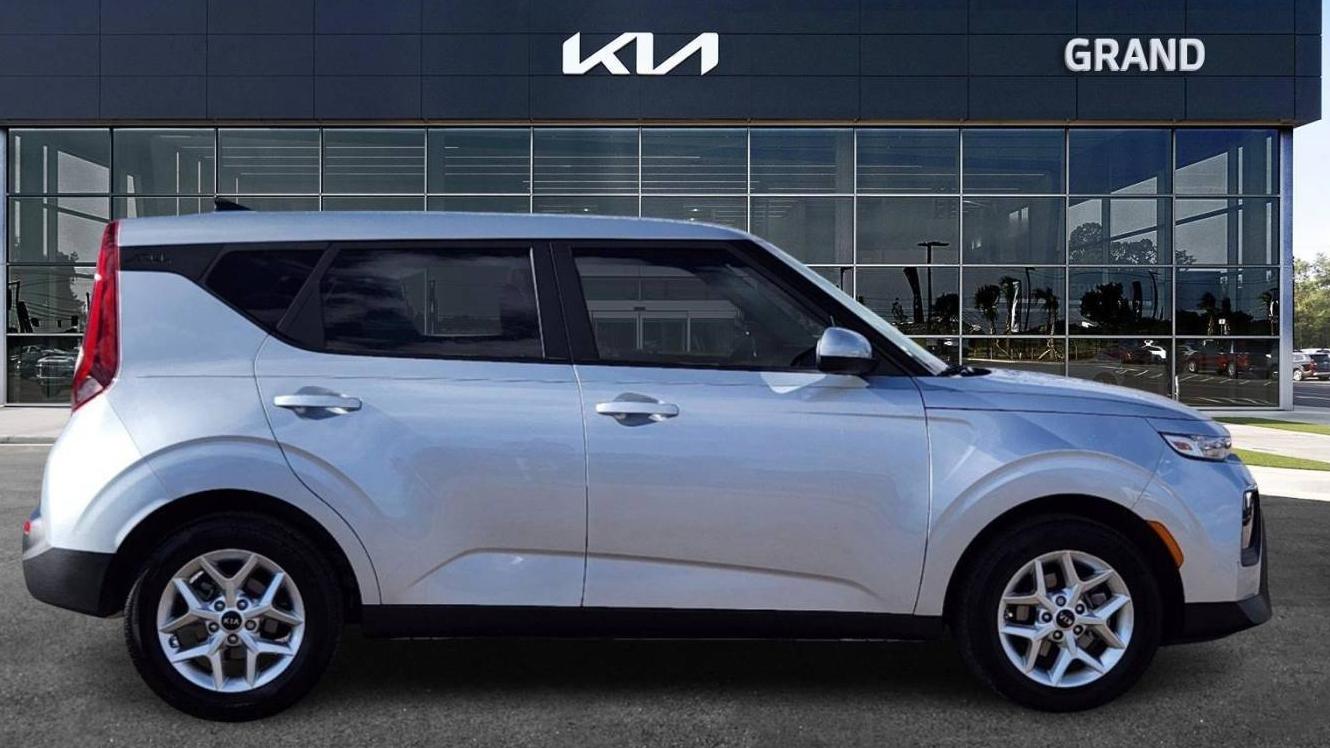 KIA SOUL 2020 KNDJ23AU7L7066140 image