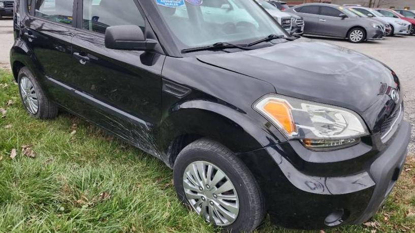 KIA SOUL 2011 KNDJT2A10B7733643 image