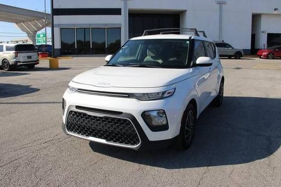KIA SOUL 2022 KNDJ23AU8N7156769 image