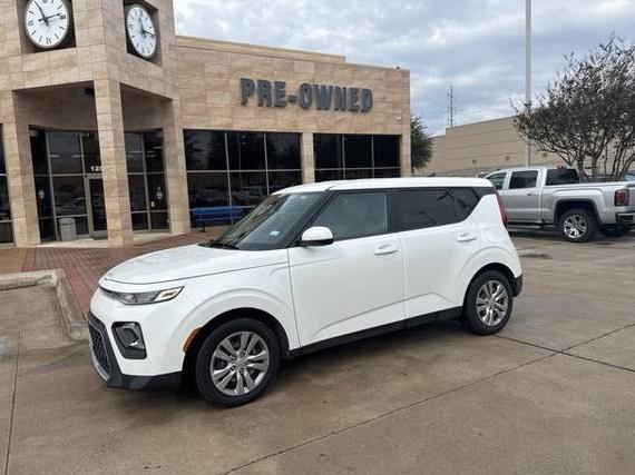 KIA SOUL 2022 KNDJ23AU7N7165513 image