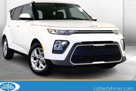 KIA SOUL 2022 KNDJ23AU8N7165844 image