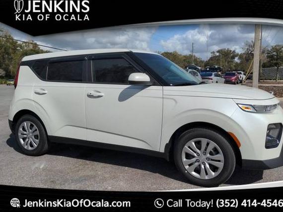 KIA SOUL 2022 KNDJ33AU3N7817671 image