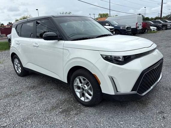 KIA SOUL 2025 KNDJ23AU8S7250811 image