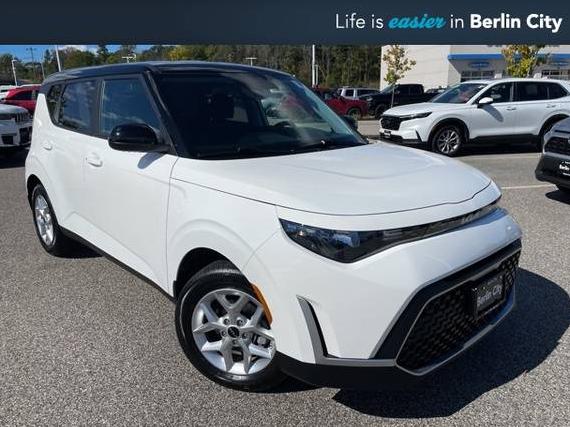 KIA SOUL 2025 KNDJ23AU2S7256345 image