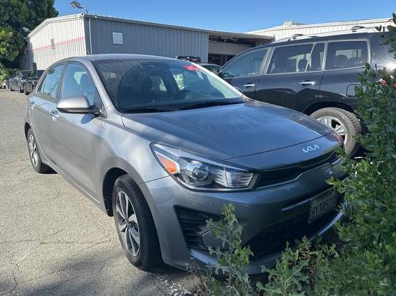 KIA RIO 2022 3KPA25AD2NE437672 image