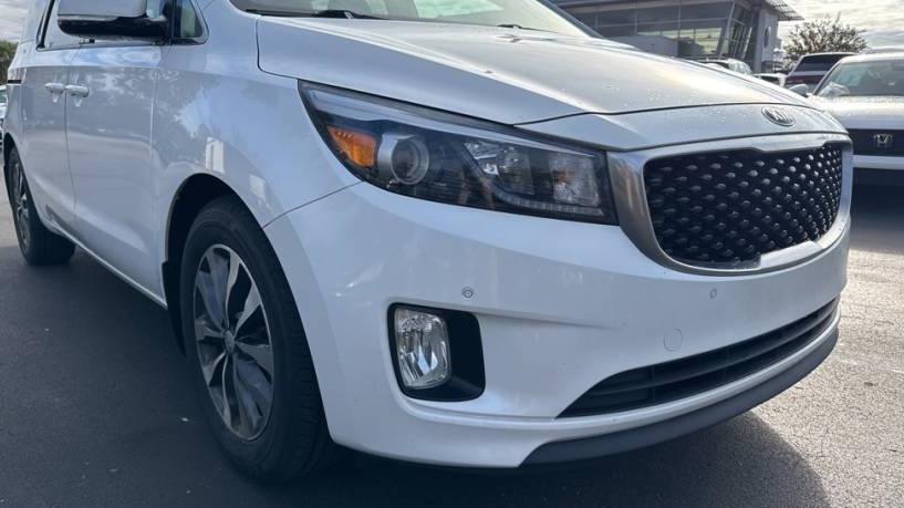 KIA SEDONA 2018 KNDMC5C10J6423542 image