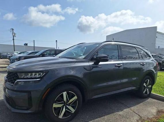 KIA SORENTO 2023 5XYRH4LF6PG231447 image