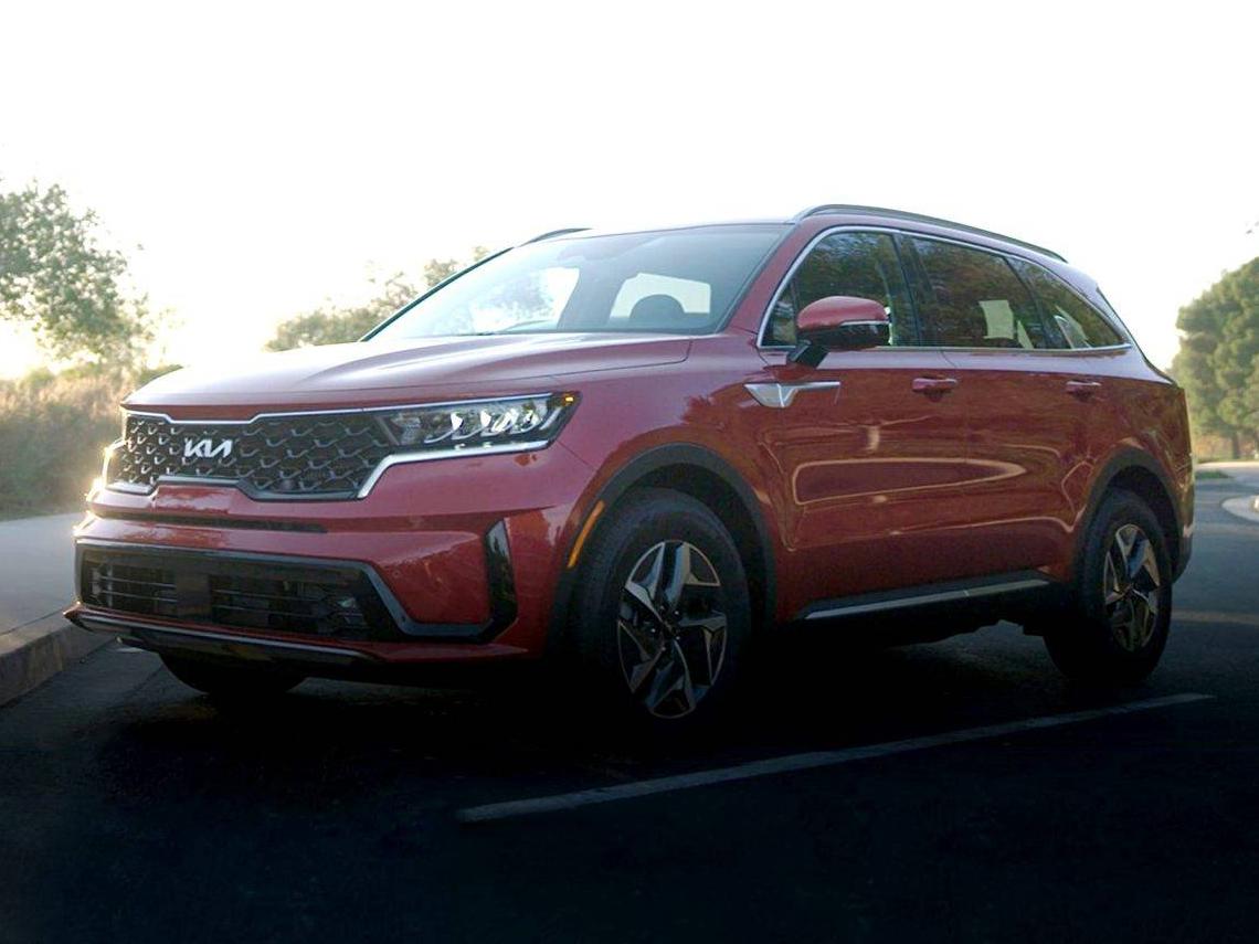 KIA SORENTO 2023 KNDRHDLG7P5175858 image