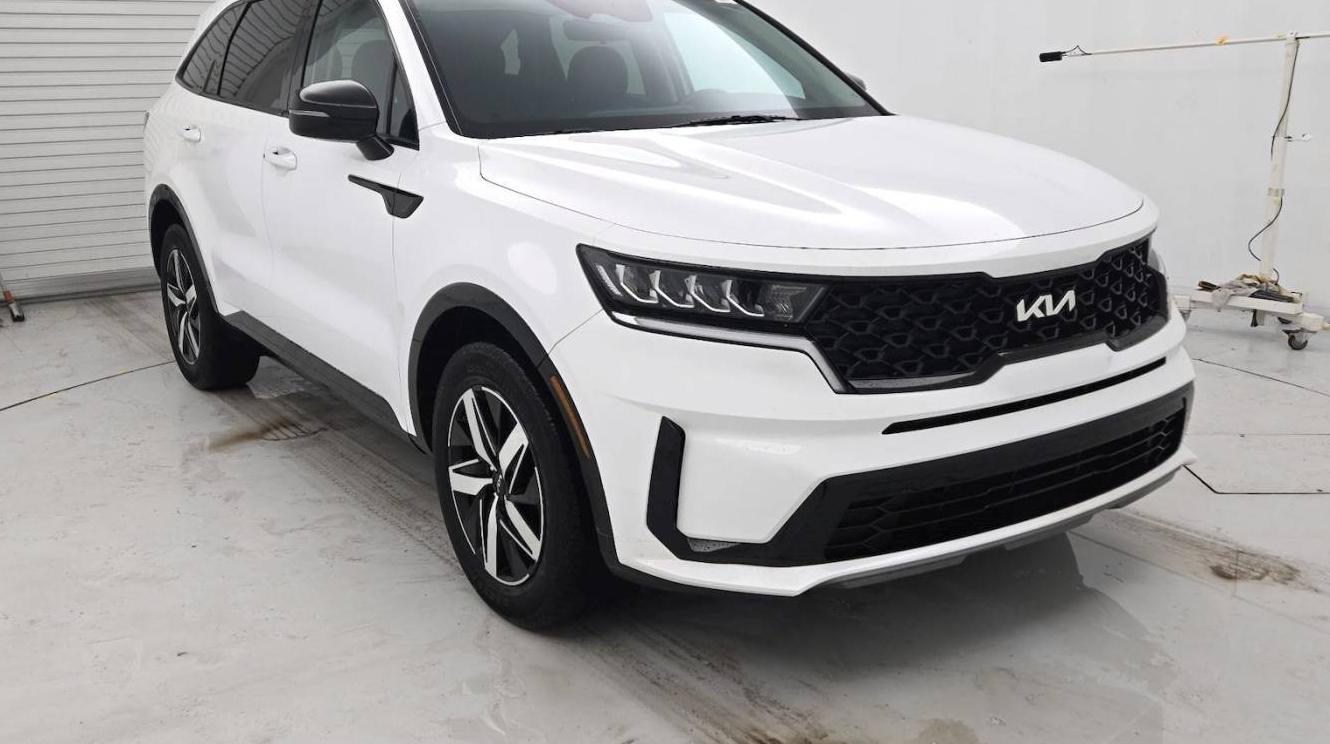 KIA SORENTO 2023 5XYRL4LC9PG169742 image