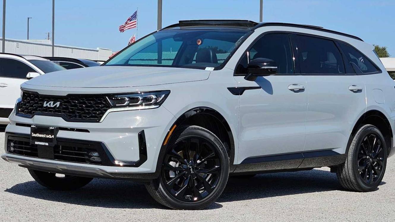 KIA SORENTO 2023 5XYRKDLF7PG224640 image