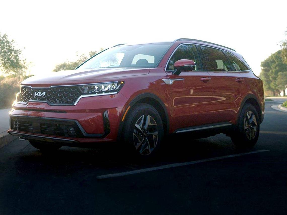 KIA SORENTO 2023 KNDRH4LG4P5222280 image