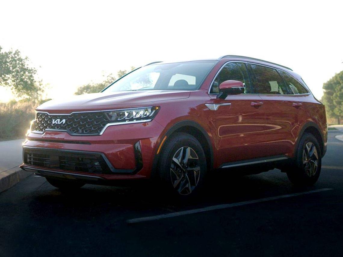 KIA SORENTO 2023 KNDRHDLG6P5171168 image