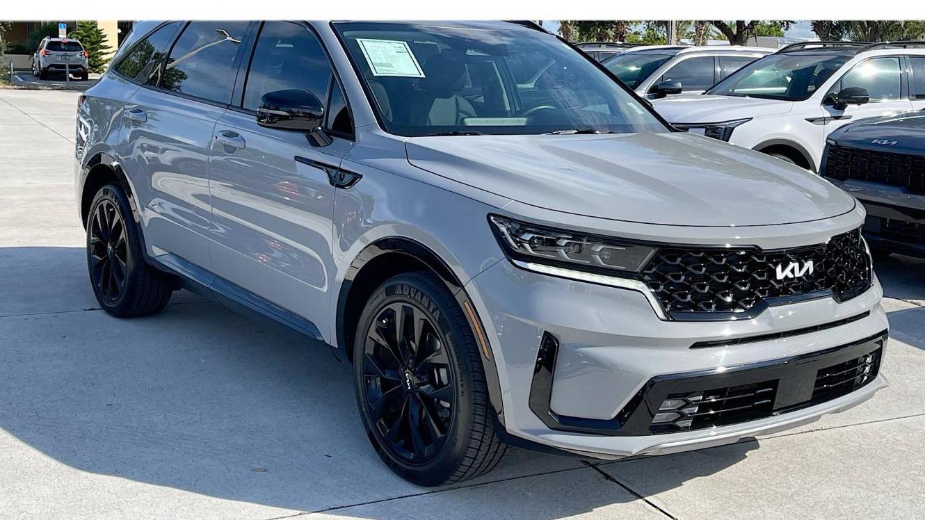 KIA SORENTO 2023 5XYRK4LF2PG203677 image