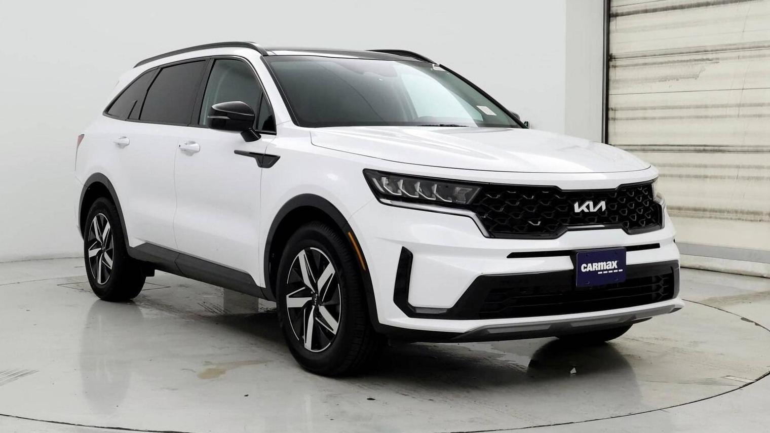 KIA SORENTO 2023 5XYRL4LC2PG213628 image