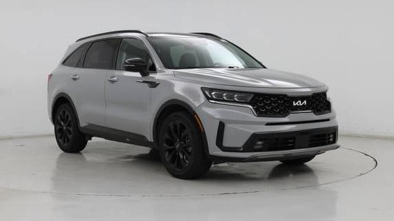 KIA SORENTO 2023 5XYRK4LF1PG196592 image