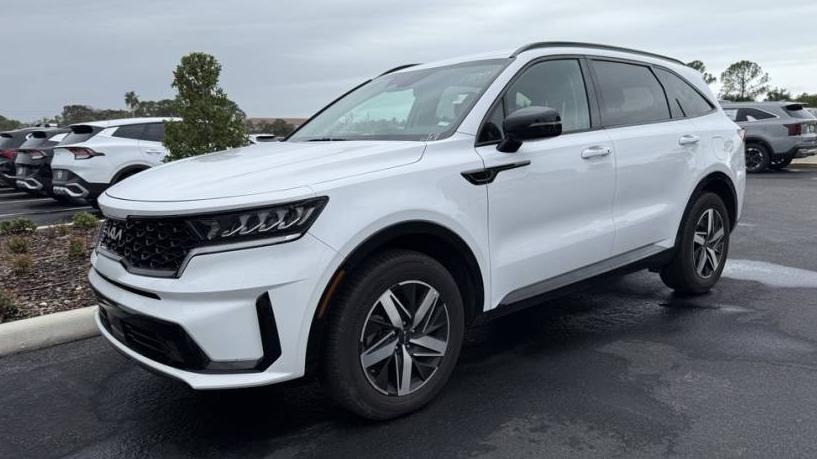 KIA SORENTO 2023 5XYRH4LF3PG192400 image