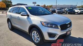 KIA SORENTO 2016 5XYPG4A37GG115872 image KIA SORENTO 2016 5XYPG4A37GG115872 image