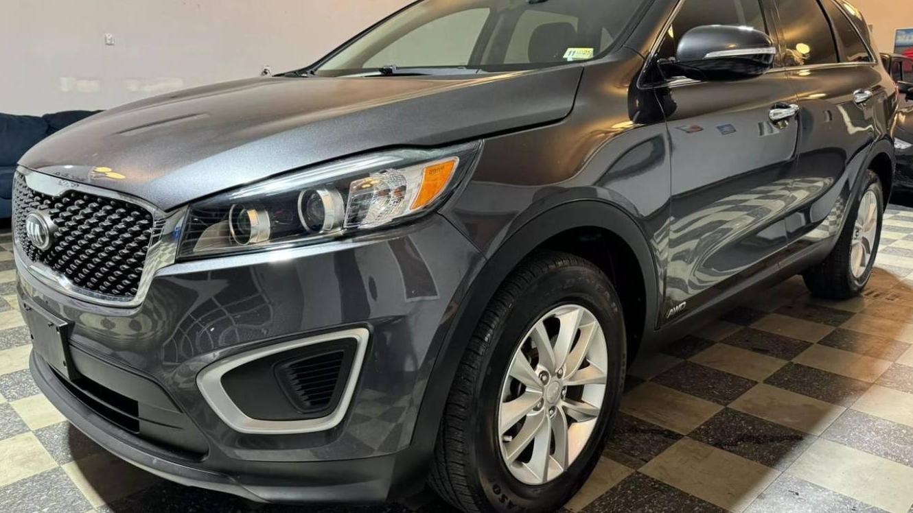 KIA SORENTO 2016 5XYPGDA37GG113376 image