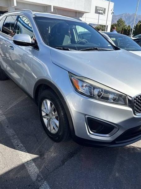 KIA SORENTO 2016 5XYPGDA37GG166398 image