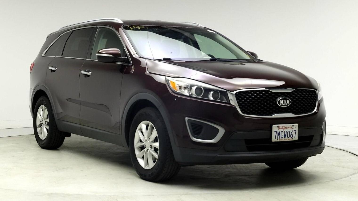 KIA SORENTO 2016 5XYPG4A35GG067000 image