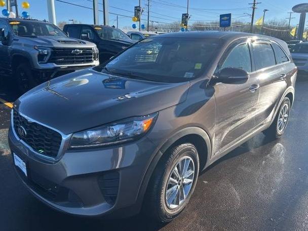 KIA SORENTO 2019 5XYPGDA33KG547545 image