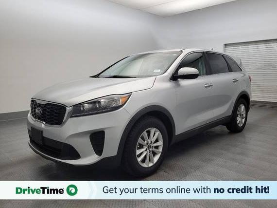 KIA SORENTO 2019 5XYPG4A50KG490688 image