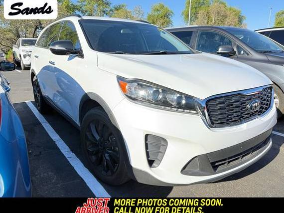KIA SORENTO 2019 5XYPG4A50KG591715 image