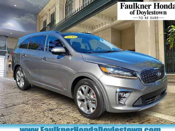 KIA SORENTO 2019 5XYPKDA58KG525945 image