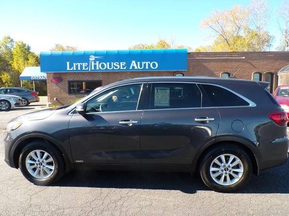 KIA SORENTO 2019 5XYPGDA30KG523929 image