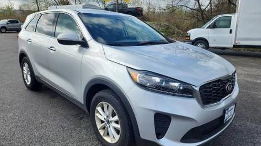 KIA SORENTO 2019 5XYPG4A34KG539177 image