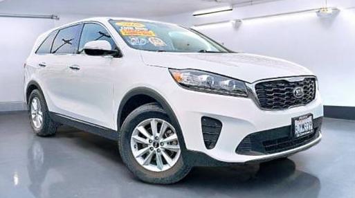 KIA SORENTO 2019 5XYPG4A38KG516081 image