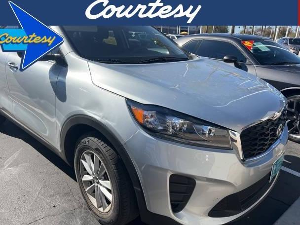 KIA SORENTO 2019 5XYPG4A38KG562266 image