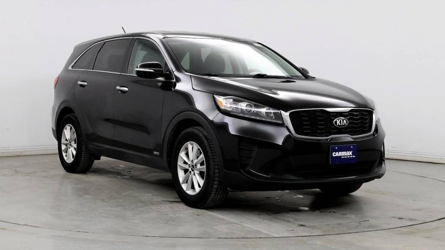 KIA SORENTO 2019 5XYPGDA56KG449983 image