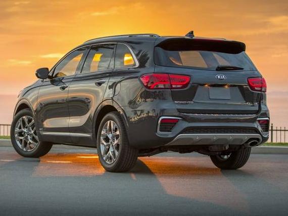 KIA SORENTO 2019 5XYPGDA33KG452614 image