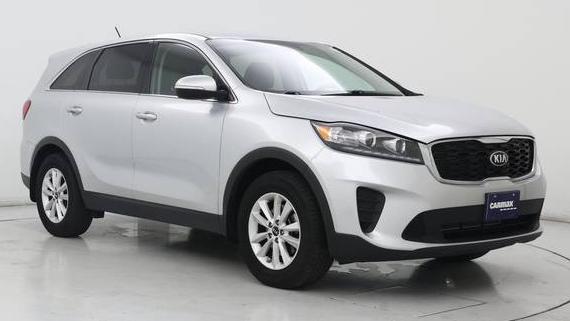 KIA SORENTO 2019 5XYPG4A38KG582209 image