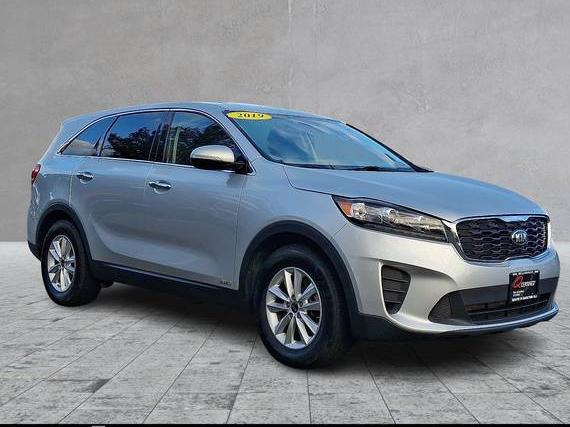 KIA SORENTO 2019 5XYPGDA52KG571479 image KIA SORENTO 2019 5XYPGDA52KG571479 image
